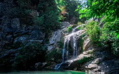 Cascate e piscine naturali vicino a Merendella