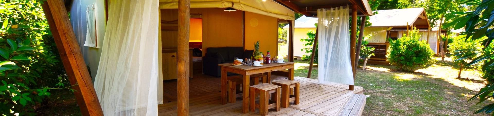 bandeau-location-tente-riada