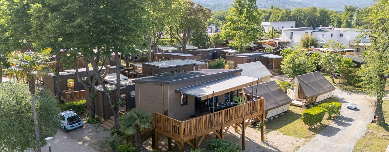 camping-corse-bord-de-mer-luxe-2025