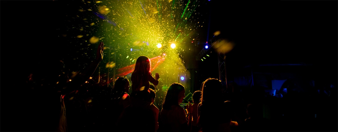 camping-corse-bord-de-mer-luxe-2025