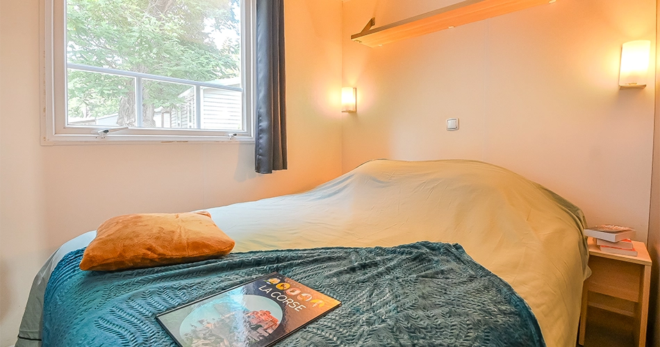 komfortables-doppelzimmer-im-mobilheim