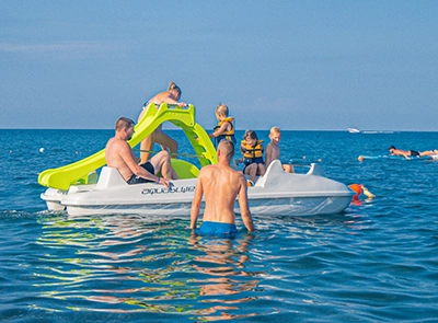visuel-droite-base-nautique-pedalo